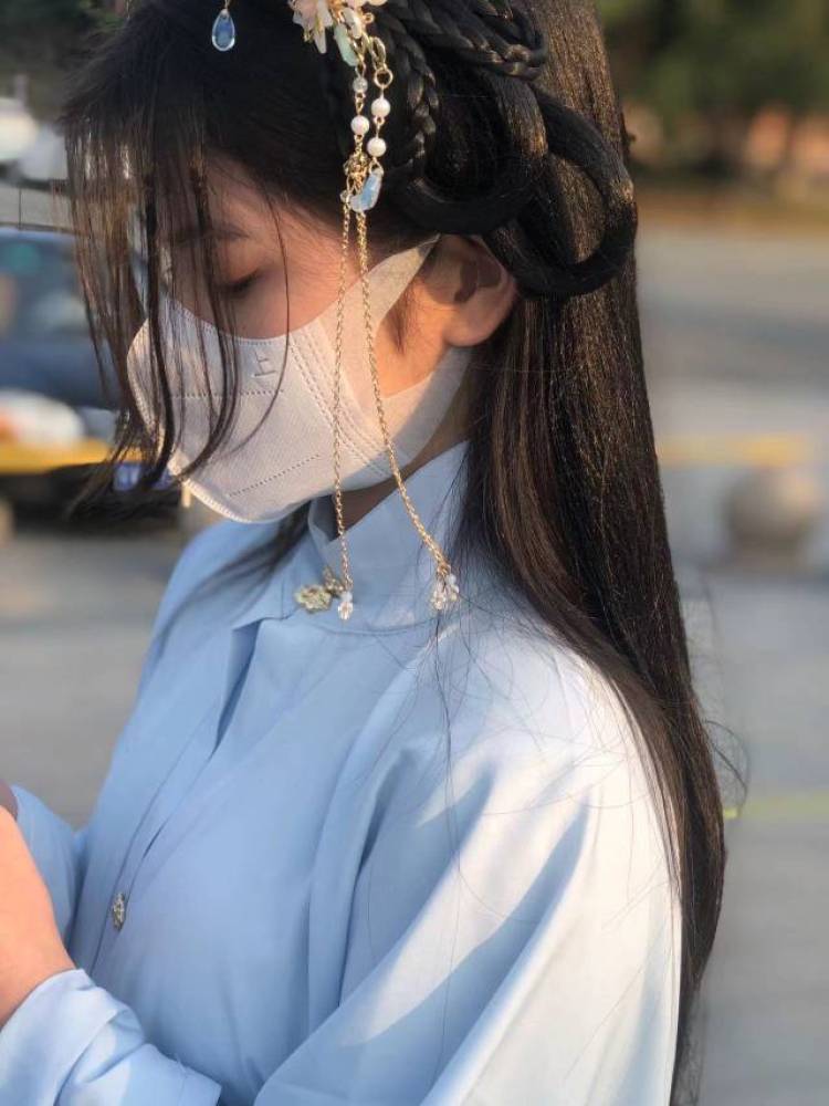 甜崽小洋-广东省·揭阳市·榕城区-快手 抖音 某红薯-本人身高157 体重91 会化妆 喜欢拍照 适合各种风格 接寄拍 其他的可商量