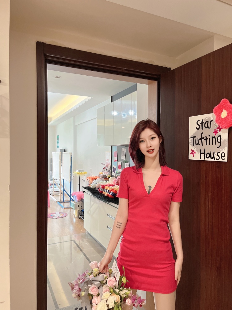 ff-浙江省·杭州市·江干区-微博知乎某红薯B站-身高171,体重100
可以接寄拍,买家秀等
擅长风格:辣妹风,轻欧美,潮牌中性,潮牌少女