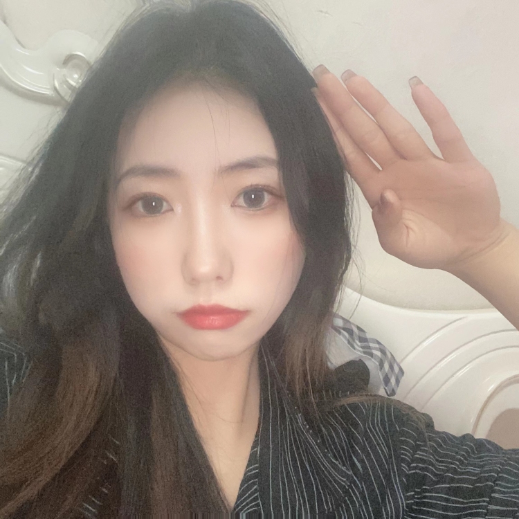 Savior💓-黑龙江省·哈尔滨市·道里区-抖音，微博-接寄拍，送拍，饰品，包包，服饰，风格多变，出片效率高，会p图。
