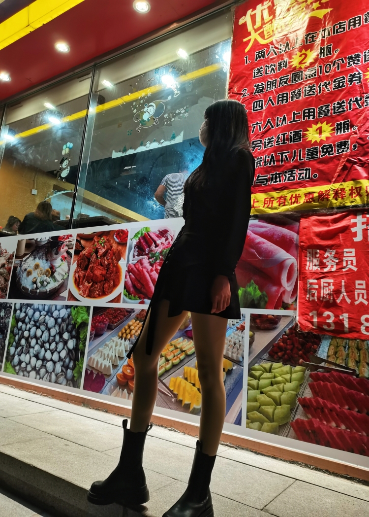 温柔 佳*💋-辽宁省·葫芦岛市·绥中县-抖音 快手-接寄拍 推广
会修图 诚信这方面请完全放心
耳饰 发饰 项链戒指 衣服等都可接