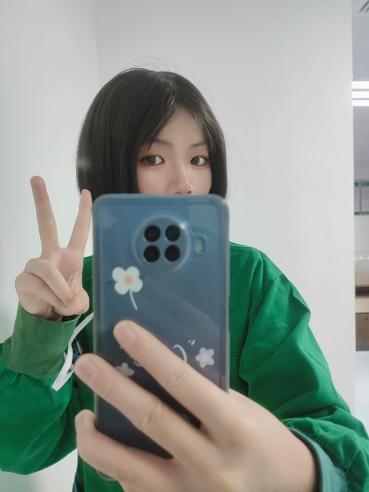 爱笑的Happy-江西省·赣州市·章贡区--会摄影,拍照,喜欢拍生活照,运动照,和情侣照,爱好广泛,性格开朗外向,爱笑,会健身运动,瑜伽和轮滑
