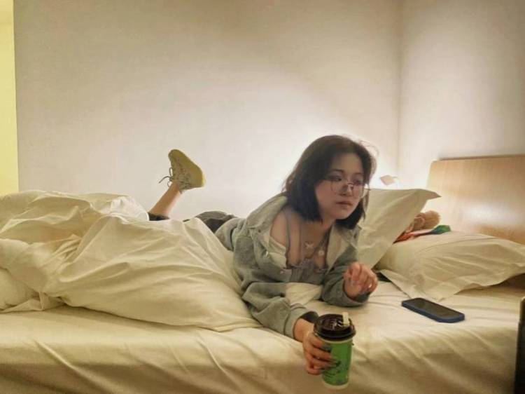 无🐋 子-陕西省·西安市·未央区-抖音|某红薯|-会拍照 会p图 会剪视频（抖音/某红薯）
擅长淘宝卖/买家秀，日常vlog,  开箱测评， 短视频创作， 探店打卡内容（接受度高）
年龄：19
身高：167
体重：62
职业：211在读  广播电视编