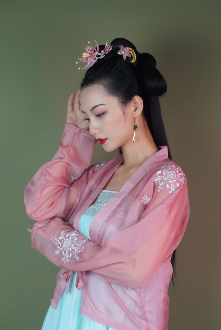 小阿欣-四川省·泸州市·泸县--饰品 衣服 鞋子 包包 测评 都可 会尤克里里 不拖单 欢迎各位商家合作