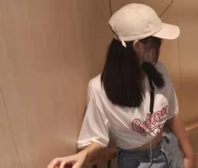 呆.-山西省·临汾市·尧都区-抖音,知乎,快手,某红薯-一名172的舞蹈生
喜欢拍照
寄拍,tb、pdd、抖音店铺都可
事少