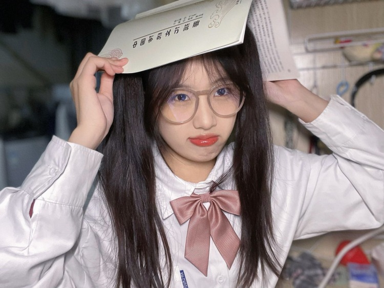 Zz-湖南省·长沙市·长沙县--162 46kg
接寄拍 风格不限 衣服包包鞋子首饰都可
买家秀 抖音 某红薯 快手都可发