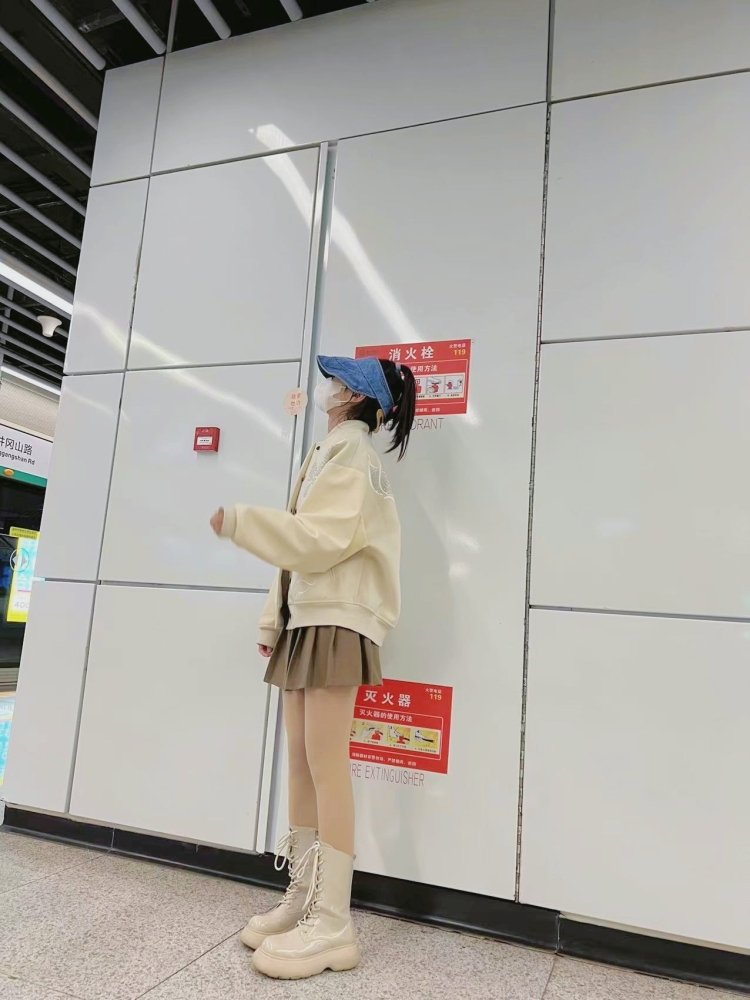 蛋卷-山东省·青岛市·市南区--接买家秀，有案例，有经验，接送拍寄拍，饰品，衣服，美妆，手机壳都可，认真负责，有耐心，态度好，出图快，不墨迹