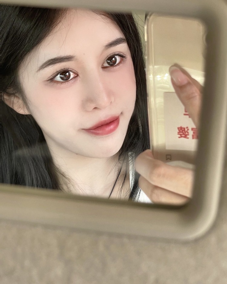 Z-湖南省·长沙市·雨花区-抖音、微博、某红薯-可接寄拍 服装 美瞳 饰品 鞋子 什么风格都能驾驭 配合拍摄 出图快 质量高
平时爱拍照 探店