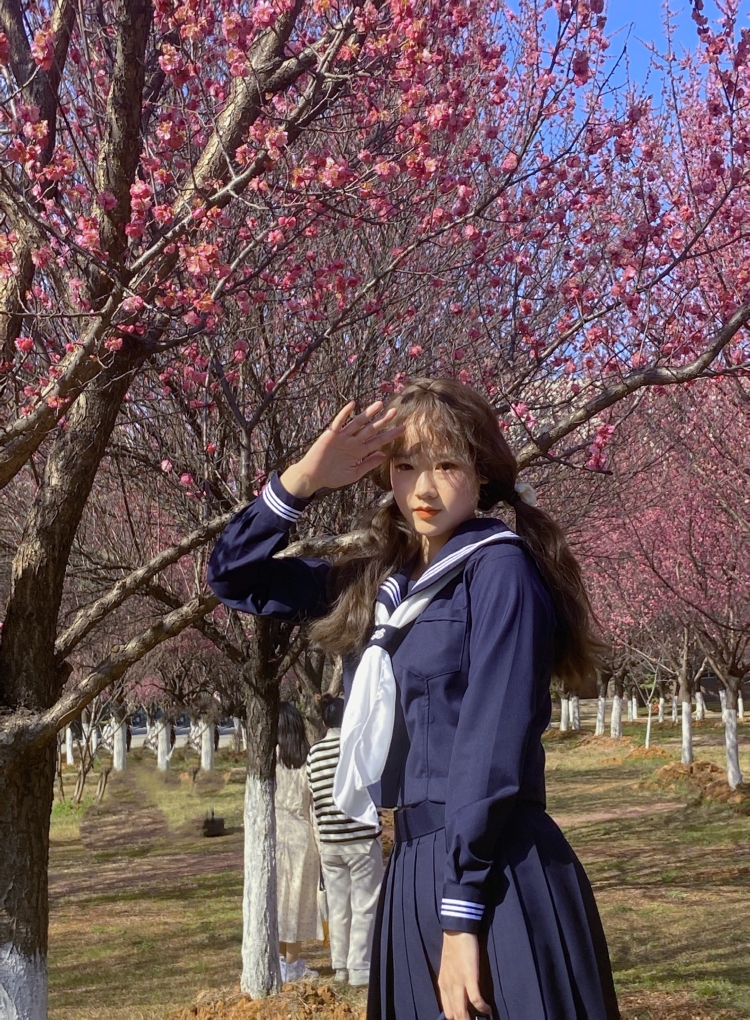 小陈-湖北省·武汉市·江夏区-抖音，微博，快手，小红薯-可接帽子，服装，项链，手饰，鞋子，护肤品，化妆品，包包等寄拍  身高158cm 体重48kg 会p图可精修 照片均是本人 大学生一枚 价格低低喔 商家快来找我叭!