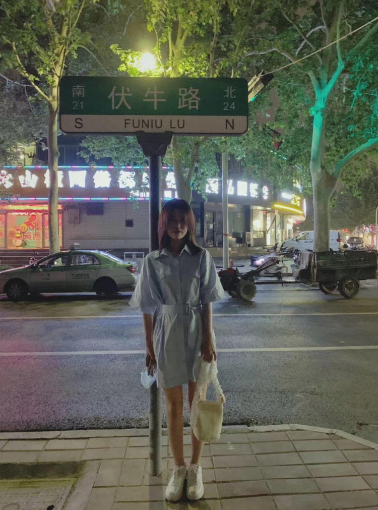 OK-河南省·郑州市·中原区-抖音某红薯微博-身高体重171-53 
倾向买家秀、种草，没有经验但经常拍照会修图