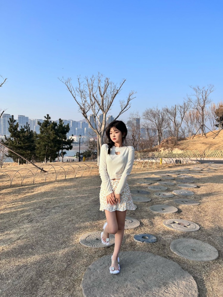 香香奈-山东省·青岛市·李沧区--买家秀 种草 免费试用 探店打卡 平面模特兼职  拍照有感觉快速出图快快联系我o～
