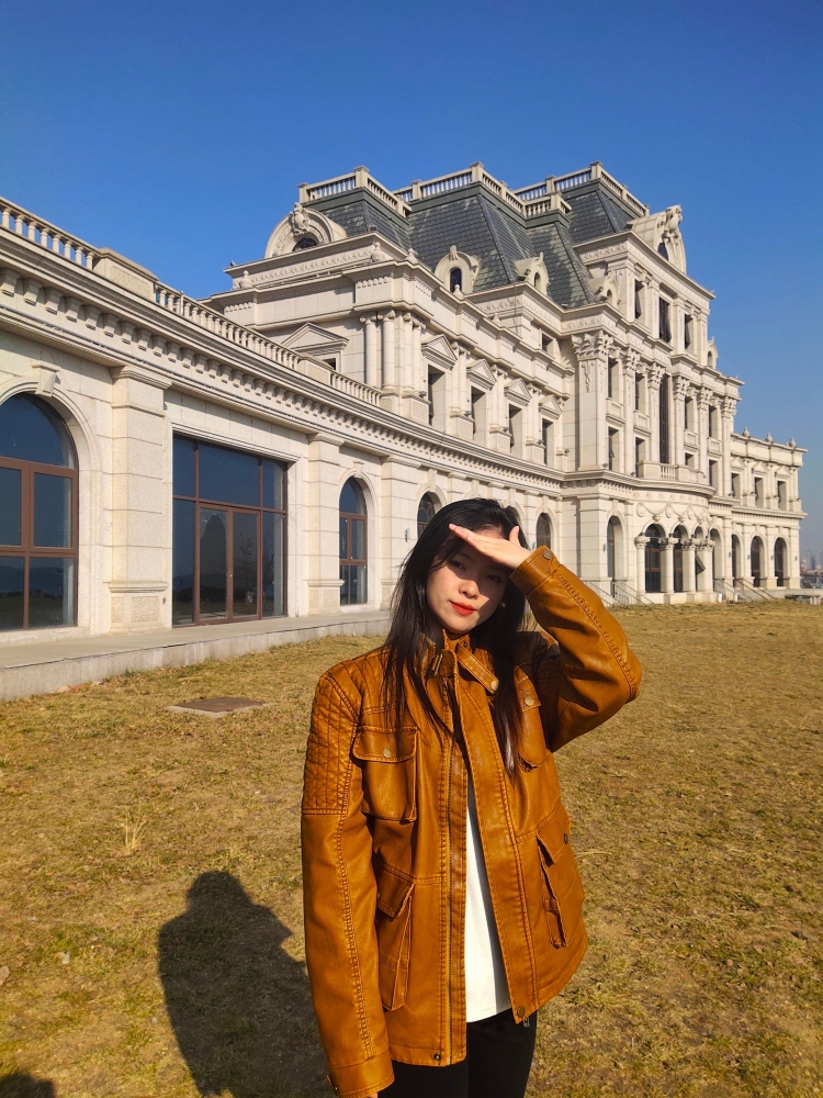 你脸红什么啊-山东省·青岛市·黄岛区--兴趣爱好跳舞，拍照，修图
可以服装网拍，买家秀，网红店打卡
大尺度拍摄不接
有单可以长期接