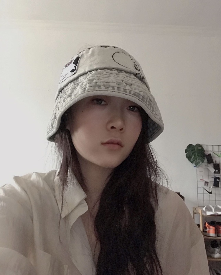 挺心爱-海南省·三亚市·吉阳区-抖音 微博 某红薯-目前工作在三亚 可接海边拍照 本人160 100斤 会拍照 会使用剪辑软件 喜欢看电影 探店 空余时间多 喜欢饰品