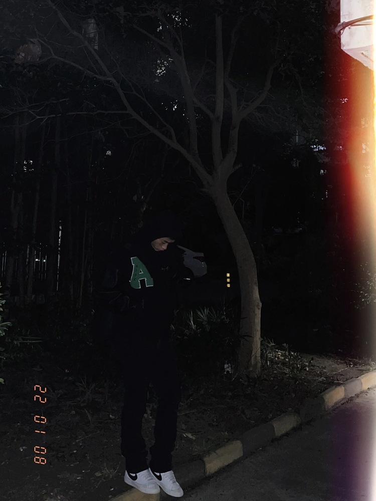胡-江苏省·南京市·江宁区-抖音-喜欢拍照 穿搭 可发抖音9xx粉丝 有机会得话我会努力 说再多也没用 实际行动才是最重要的!