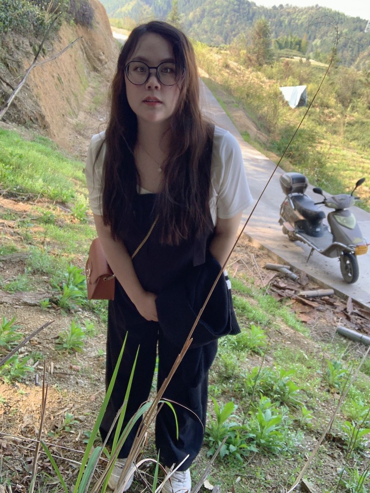 周点点-浙江省·金华市·东阳市--可接微胖大码女装寄拍,买家秀等!
甜美风,知性风,职业风,日韩都可!