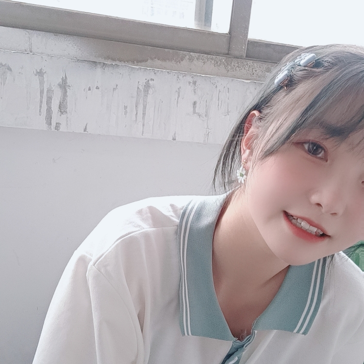 ᥫᩣ-河北省·石家庄市·裕华区-某红薯-接服装穿搭类,寄拍,买家秀,会修图,风格主要是甜美 jk 小清新 温柔 风格,返图快,有充足时间 希望长期合作