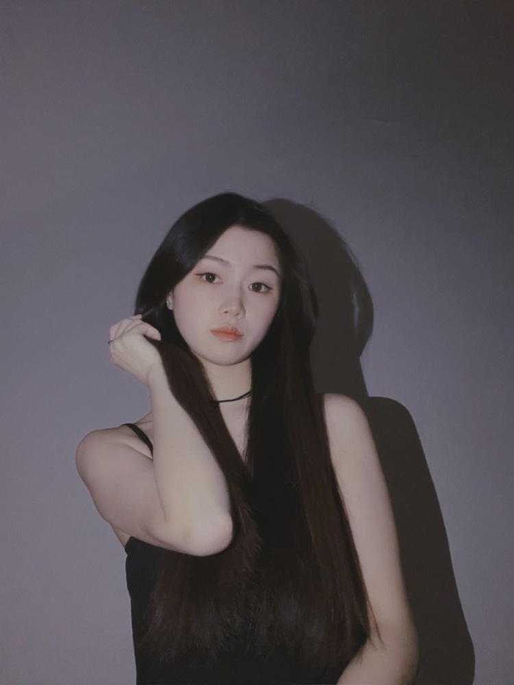 麦琪-Andy-四川省·成都市·都江堰市-某红薯-我身高162cm,87斤,爱拍照,接寄拍,风格任意,接受室内外拍照,需平面兼职模特找我。