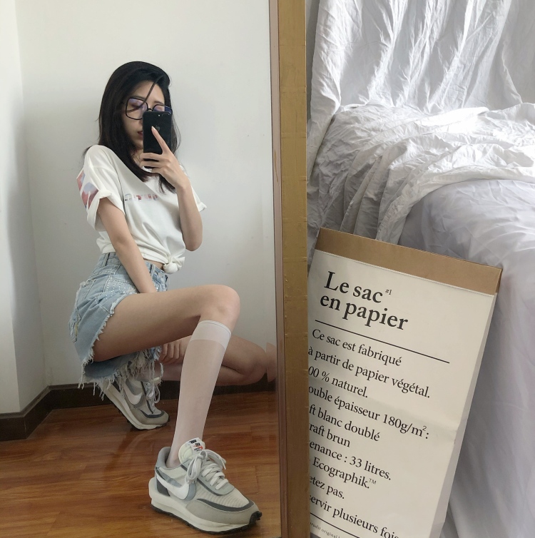 Retarded girl-湖北省·武汉市·江汉区-微博 某红薯 抖音-身高163  体重86
可拍服装，配饰，化妆品
可接测评，寄拍
现在是短发
