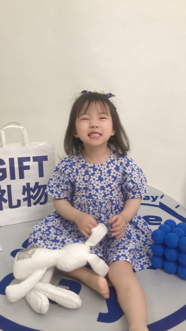 哎呀呀-山东省·济宁市·泗水县--家居拍摄  公园拍摄都可以  眼大爱笑  94厘米26斤 服装鞋子汉服发饰玩具都可以