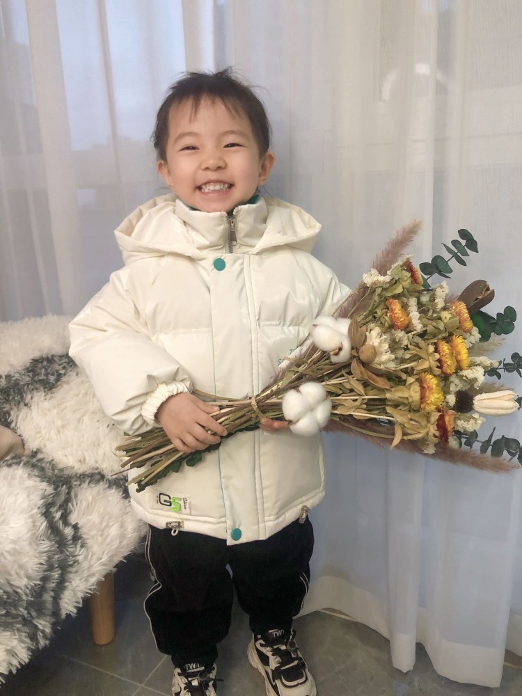 哎呀呀-山东省·济宁市·泗水县--家居拍摄  公园拍摄都可以  眼大爱笑  94厘米26斤 服装鞋子汉服发饰玩具都可以