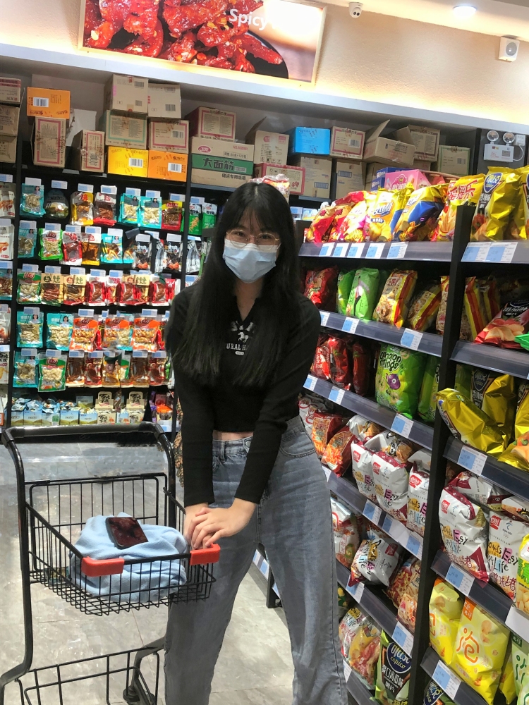 困了就吃-广东省·惠州市·惠东县--喜欢拍照会p图 拍照自然 可以驾驭各种风格 身高170体重115 会认真拍照 做事认真 不会敷衍了事
