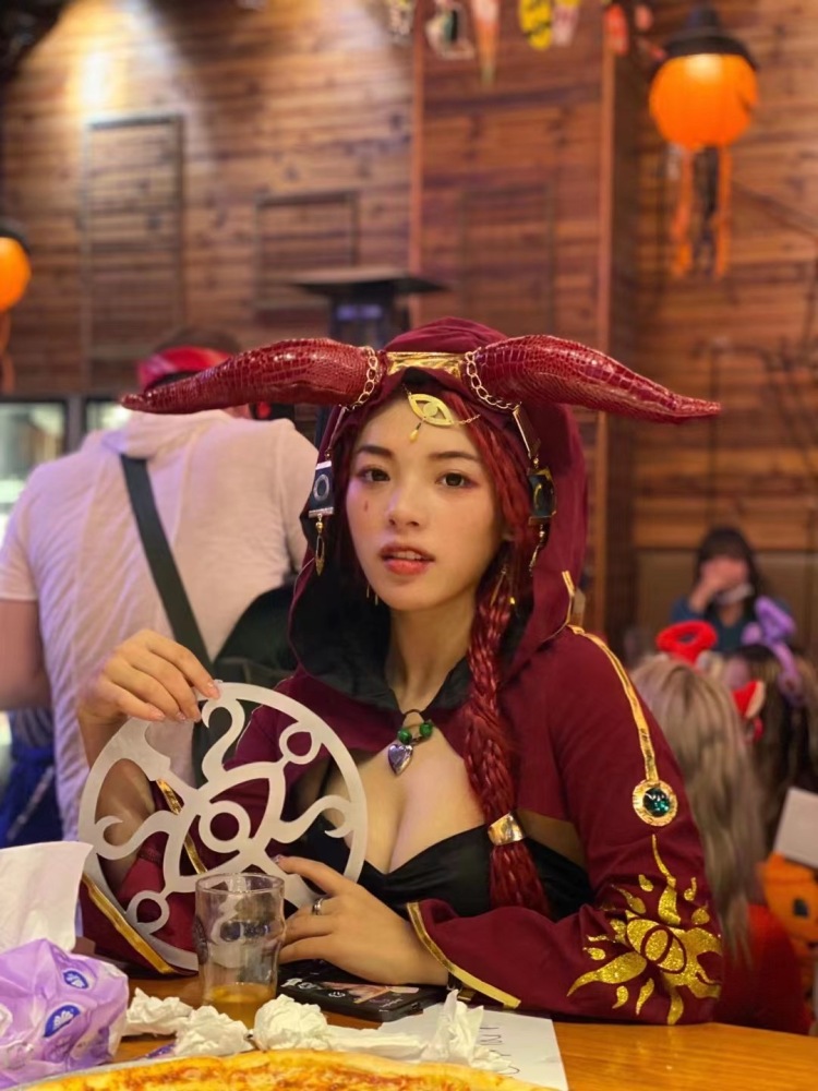 软fu'fu的小陈-湖北省·武汉市·武昌区--大家好~
我是软fu'fu的小陈
可接寄拍 包包 衣服 首饰 等
某淘 某拼XX 都可
希望有商家可以找我合作
会拍照 会修图 可重拍