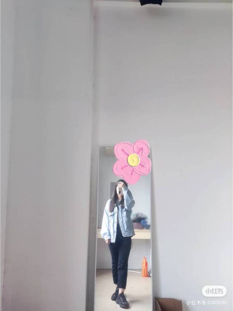 柚子-江西省·南昌市·南昌县-抖音,微博-喜欢唱歌拍照,可寄拍,项链,衣服,鞋子,包包包都可以接,不露脸拍照