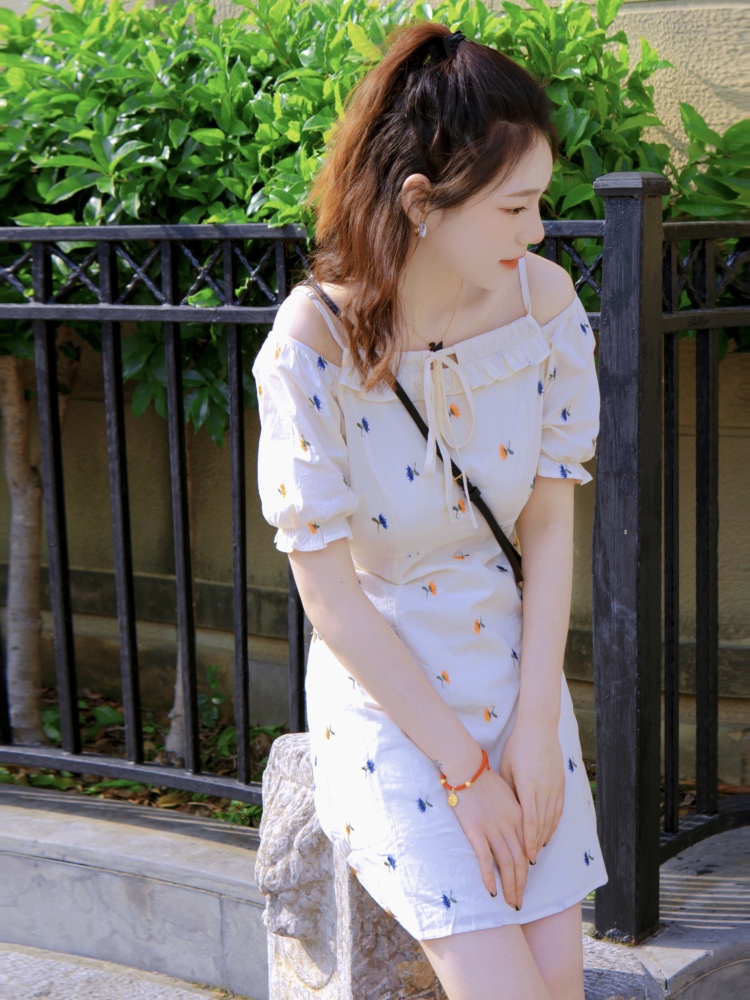 鱼-浙江省·嘉兴市·南湖区--接寄拍送拍衣服首饰美甲等,身高165体重100兼造型模特,希望长期合作