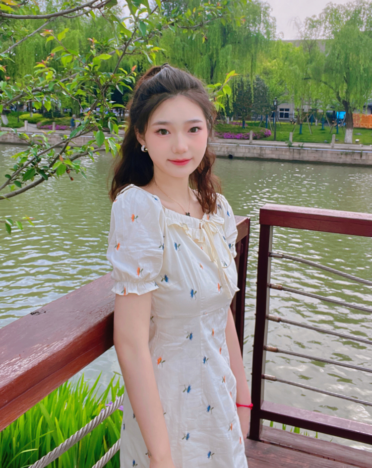 鱼-浙江省·嘉兴市·南湖区--接寄拍送拍衣服首饰美甲等,身高165体重100兼造型模特,希望长期合作