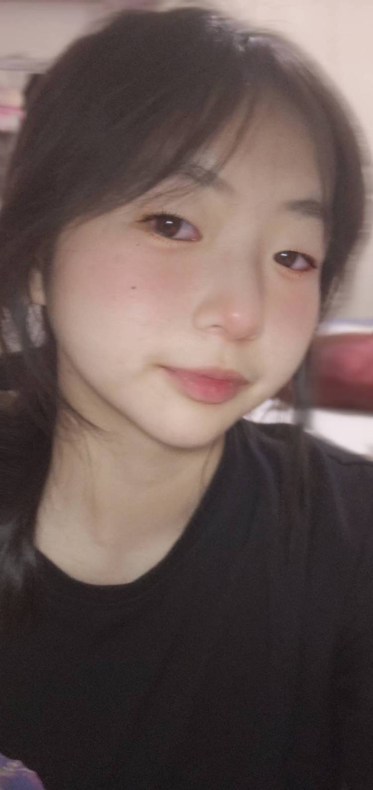 M#-江苏省·苏州市·吴中区-某红薯-16岁学生,认识的人比较多 有一点点影响力
喜欢滑板吉他素描
想接衣服,鞋子等送拍寄拍都可
