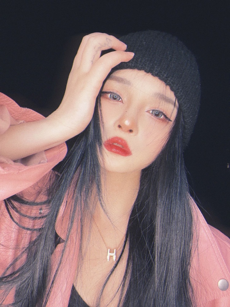 এ᭄๓ 大美丽 ℘🌸-上海市·上海市·闵行区--一个素人小白求带 可接买家秀 送拍 寄拍 大概率是幸运观众 “天秤女”大几率从小爱臭美 欢迎骚扰哦🙄