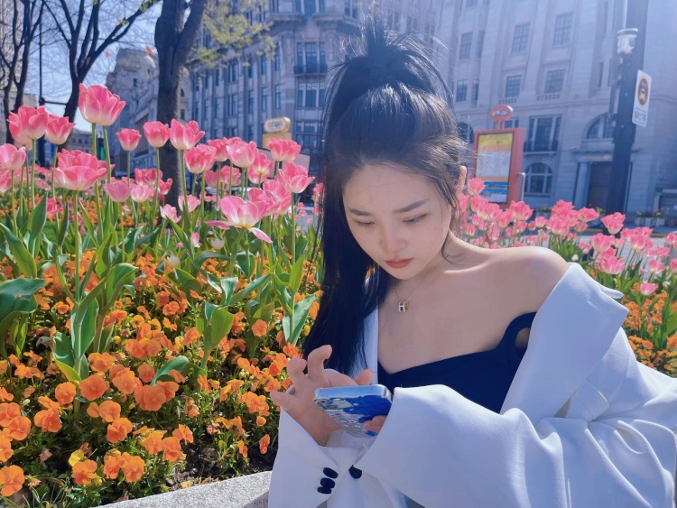 এ᭄๓ 大美丽 ℘🌸-上海市·上海市·闵行区--身高165 体重110 会化妆 会修图 出图快 买家秀 寄拍 可视频 可长期合作~