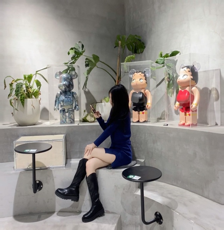 :-浙江省·台州市·临海市--一米66,96斤接寄拍,服饰、首饰、化妆品均可,会修图,时间充足出片快
年龄:18
身高:166CM
体重:43KG