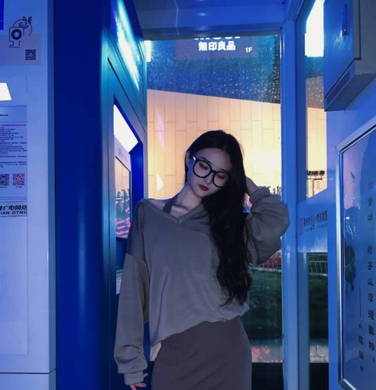 L-福建省·泉州市·惠安县-L/ Candy-可以接买家秀 寄拍 平面模特兼职 种草 推广
也能接帮拍详情页 种草视频