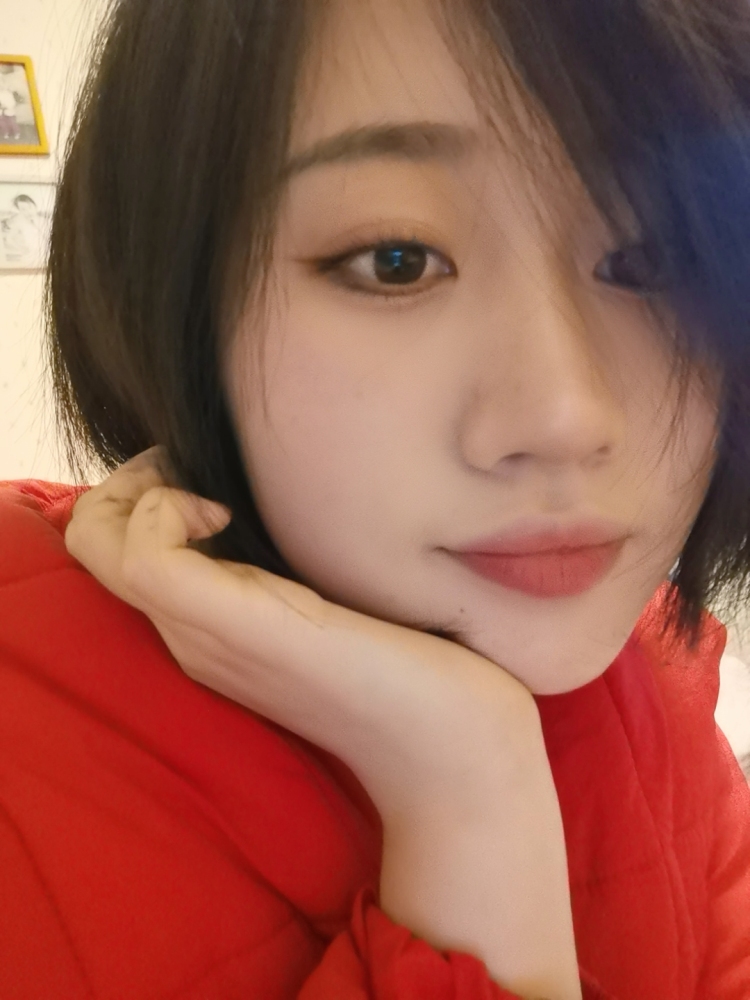 时人-江苏省·连云港市·海州区--本人现在是一名学生，疫情在家无事可做，时间非常空闲，什么都可以接，更希望是寄拍，食品测评，产品试用这一类的。照片都是原相机，不p图，化妆也都是淡妆