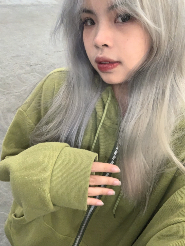 唐易慧-广西壮族自治区·贵港市·港北区-快手-个人喜欢拍照📷 会跳舞 一单10～50 寄拍 买家秀都可以联系我