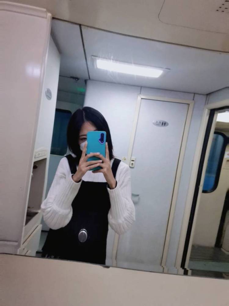 接寄拍-江西省·吉安市·青原区-抖音Eva3148942516-喜欢拍照,会修图,身高163.体重88斤,可盐可甜。想要接寄拍,新手上路,多多关照。