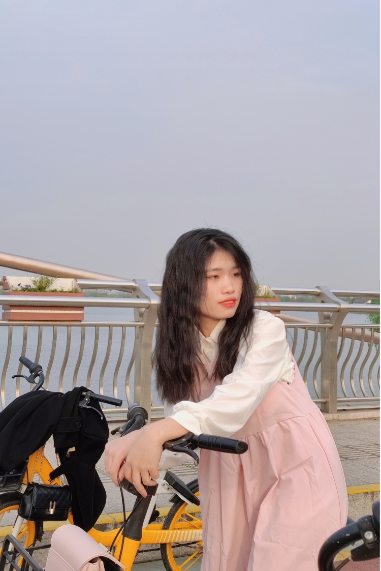 9℃-浙江省·绍兴市·越城区-快手，抖音，某红薯-喜欢拍照，可接寄拍模特 可接受裙子，短袖，裤子。 也可以接耳环头绳化妆品等 欢迎商家联系，价格可议