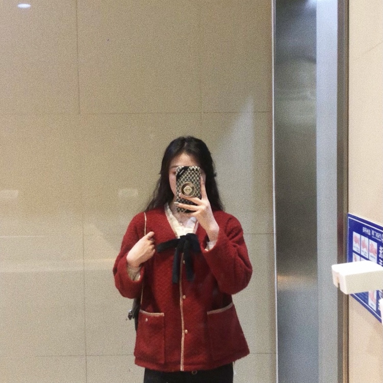 书书-浙江省·温州市·苍南县-抖音/某红薯/微博-身高162 体重100 鞋码37 
接服装 饰品 化妆品 买家秀 实体探店 
自由职业者 时间充裕 会修图 剪辑视频
做事认真负责 期待合作