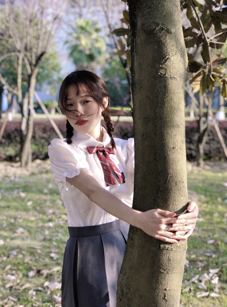 美少女,-福建省·福州市·闽侯县--接寄拍~喜欢拍照,穿搭~
旗袍,jk,洛丽塔,复古都可以!!!
谢谢~