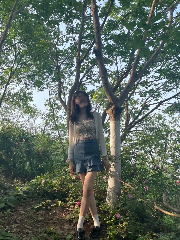 西红柿晚宀-重庆市·重庆市·大足区-抖音快手某红薯-身高174体重115,性格开朗,喜欢拍照,会p图,新人接单,价格可商议,在校大学生时间充裕
