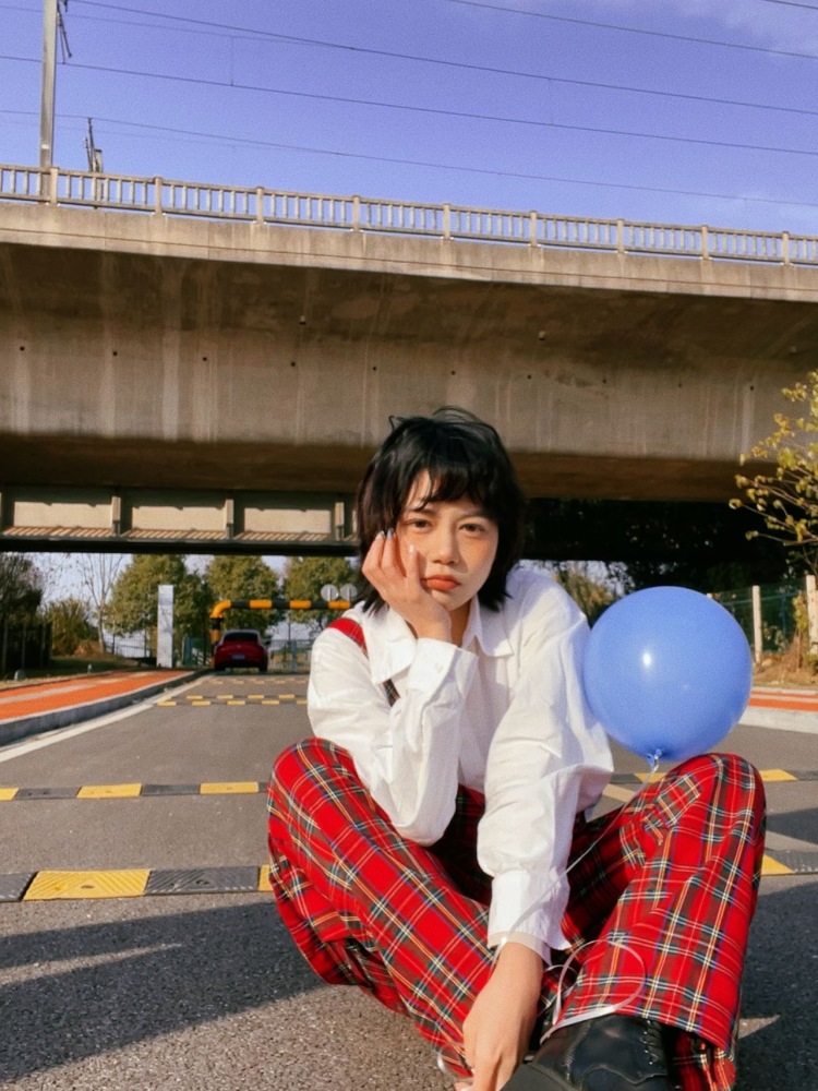 🌙-湖北省·武汉市·江夏区--身高160,体重45
有一年买家秀经验,可接买家秀、种草带货等等
爱拍照,会p图,多风格