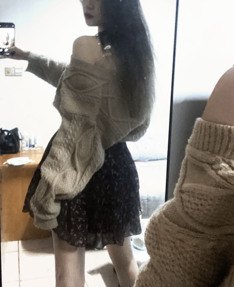 Brambles🦋-四川省·成都市·金牛区-抖音-19岁 身高168 体重51kg 广编专业学生 爱好摄影音乐 可做买家秀 平面模特兼职 短视频等。