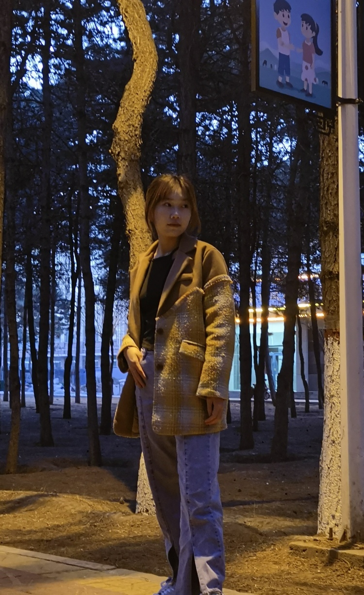 我是世界的.-内蒙古自治区·呼和浩特市·新城区--喜欢拍照 
有学过摄影 
平时喜欢穿搭 
身高167 体重53kg
接寄拍 不闲聊