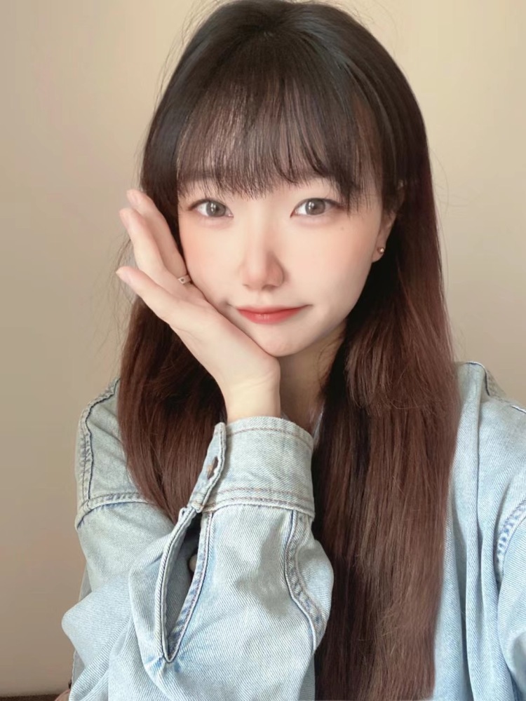 🐭.-四川省·成都市·金牛区-抖音 某红薯 微博 -身高160 体重50 风格多变，会拍照会p图 诚意满满  oversize风居多，及jk 可爱风格