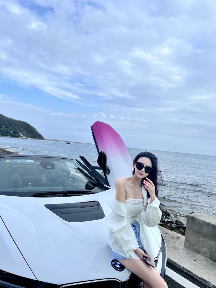 蒋ᰔᩚ-海南省·三亚市·吉阳区-开盖有蒋?-喜欢拍照，可接赠拍寄拍商品。身高160cm体重84斤，年龄26岁。腰围xs 可按照要求拍摄，可尝试多种风格拍摄，可接受重拍按时拍摄。谢谢。