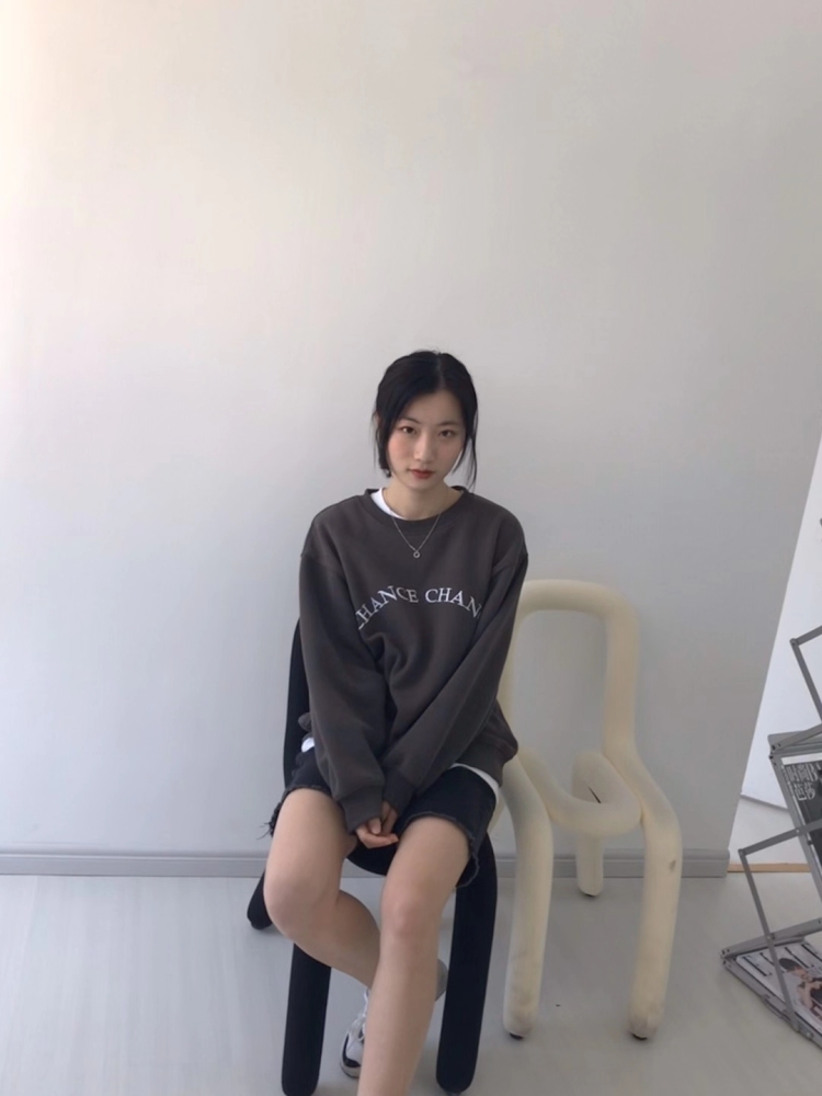 Oli_lilili-江西省·南昌市·青云谱区--在校生一枚，平时爱好拍照，会跳舞。接寄拍，卖家秀，探店打卡。