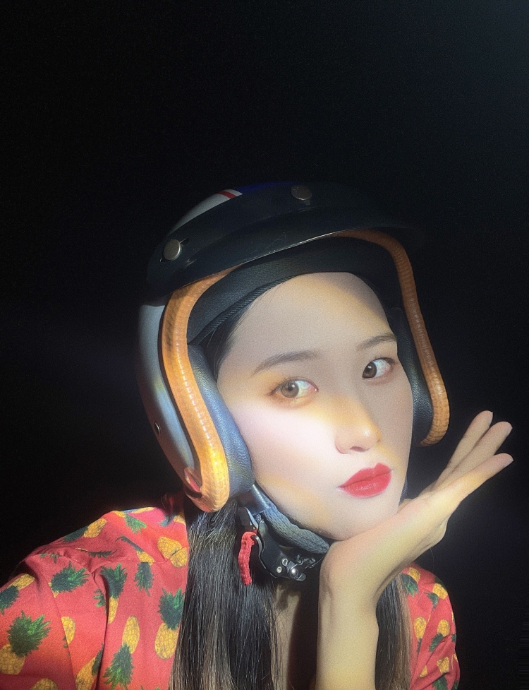 怡宝-贵州省·贵阳市·云岩区-抖音-爱好拍照 旅游 喜欢尝试各种风格 身高170 体重50kg 喜欢运动 接买家秀等等…