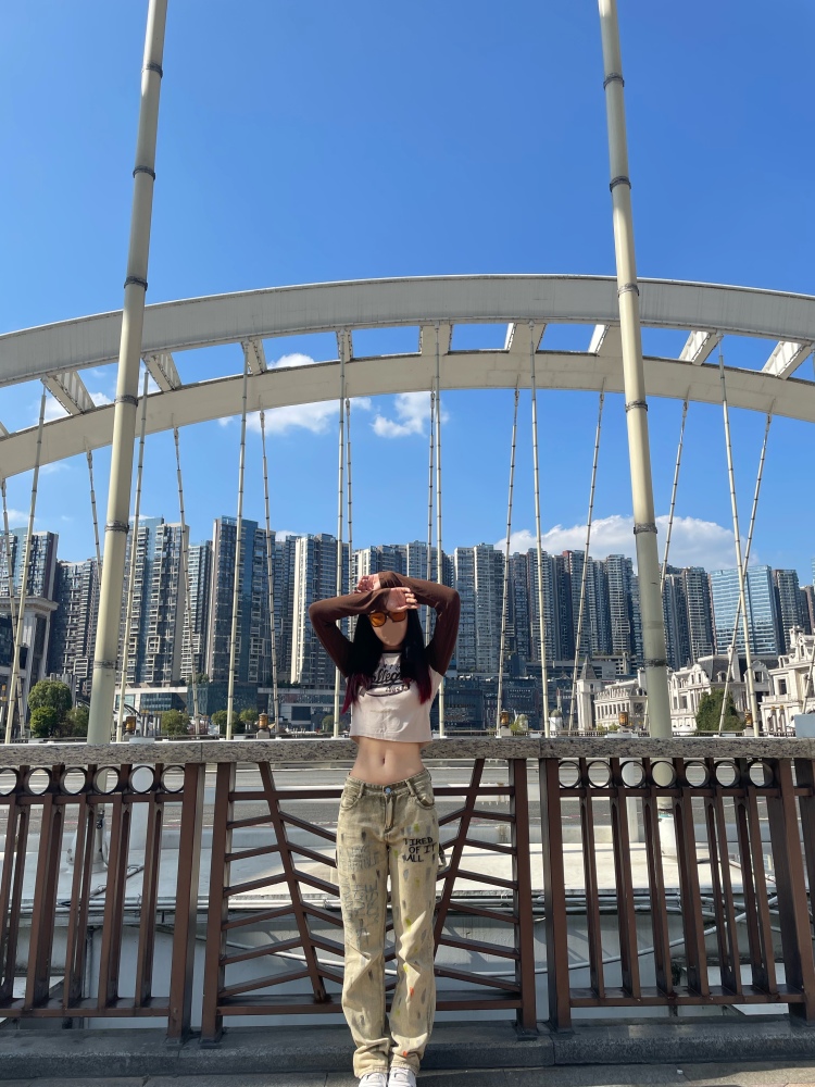 怡宝-贵州省·贵阳市·云岩区-抖音-爱好拍照 旅游 喜欢尝试各种风格 身高170 体重50kg 喜欢运动 接买家秀等等…