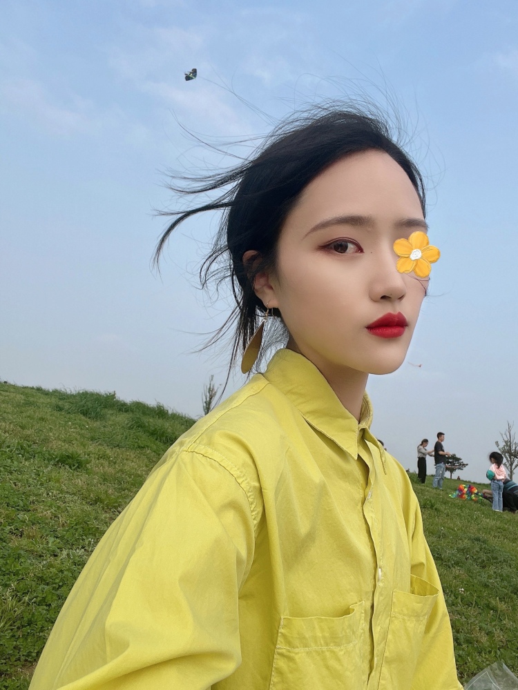 怡宝-贵州省·贵阳市·云岩区-抖音-爱好拍照 旅游 喜欢尝试各种风格 身高170 体重50kg 喜欢运动 接买家秀等等…