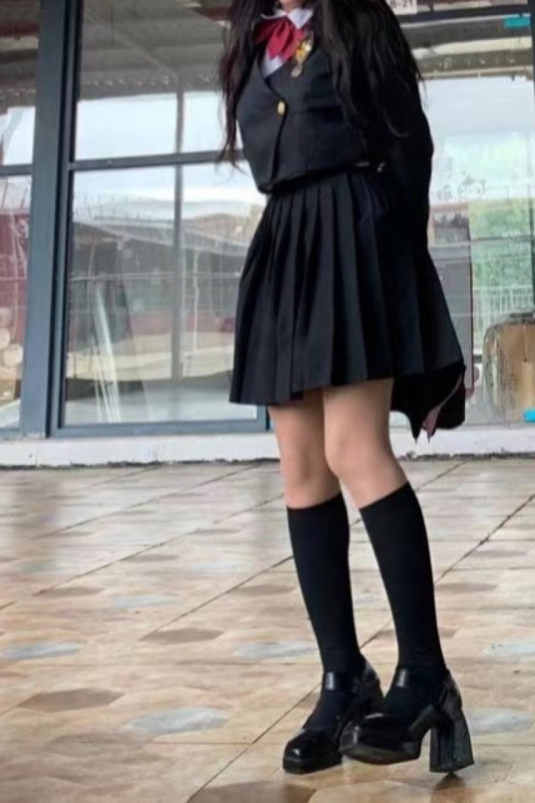GEEK-贵州省·安顺市·西秀区-抖音-学生 20岁 身高165 体重52kg
接各种衣服寄拍 风格多变 爱拍照会P图
认真配合 细心有耐心